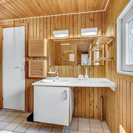 Beautiful In With Kitchen Holiday home *